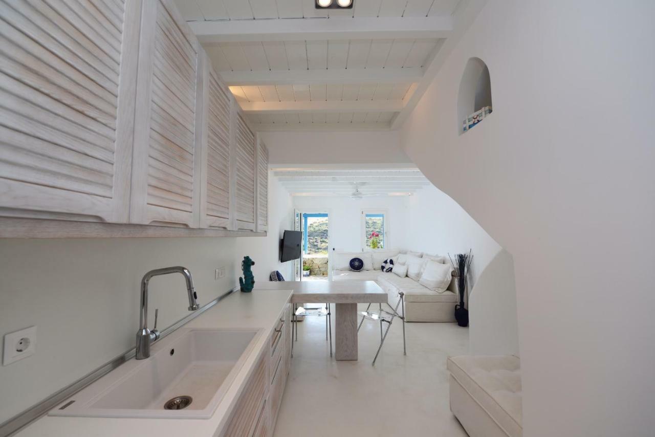 Luxury White Maisonette Kalafatis Exterior photo